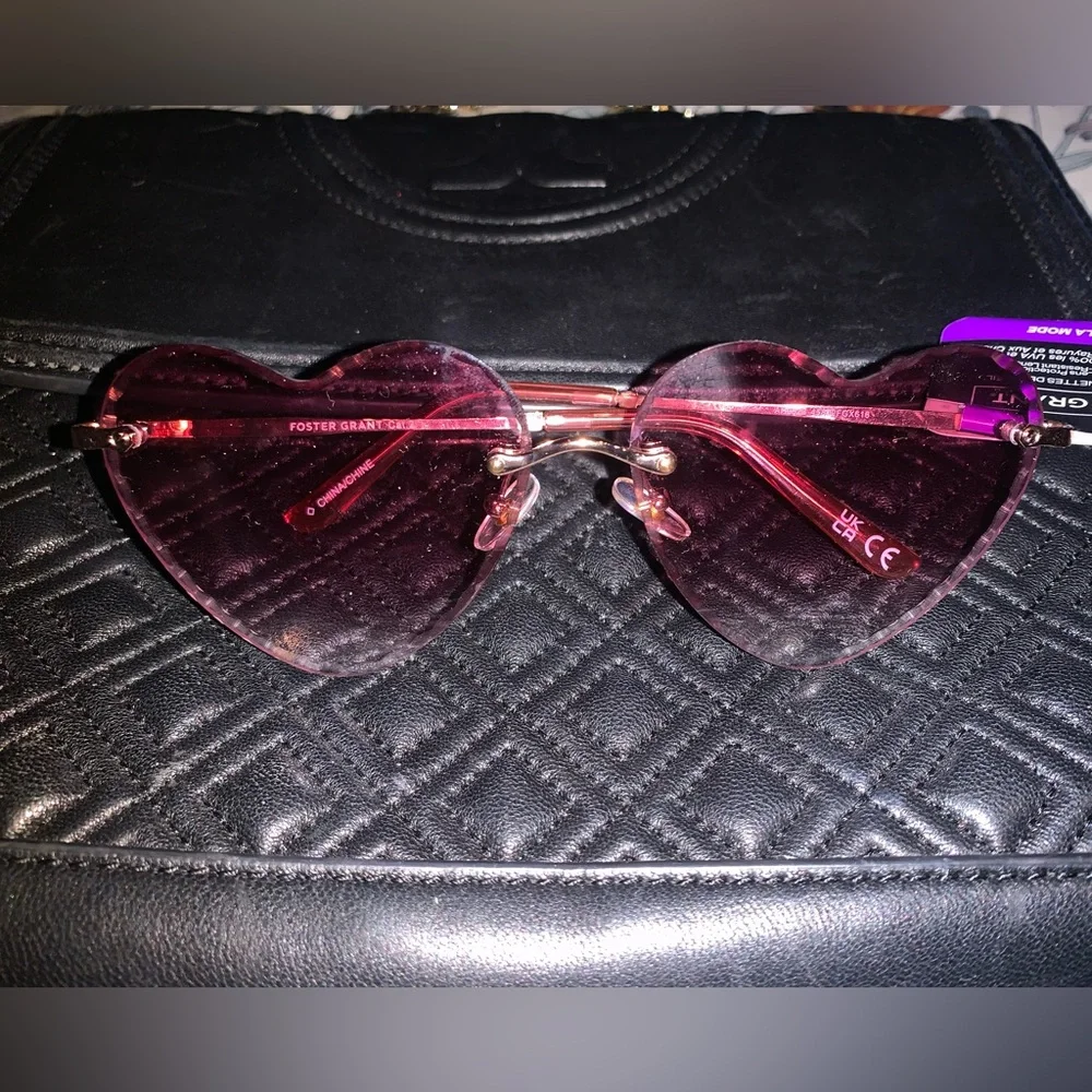 Foster Grant Translucent Pink Heart Sunglasses NWT beveled edge lenses